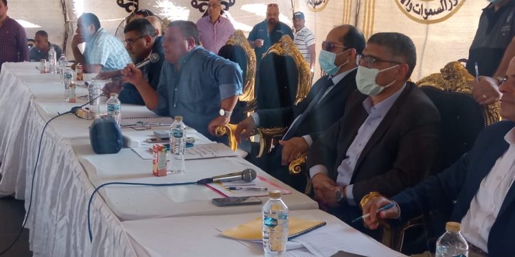 بسعر يصل إلى 140 ألف جنيه للمتر.. جهاز 6 أكتوبر يبيع 12 محل وصيدلية بالمزاد العلني