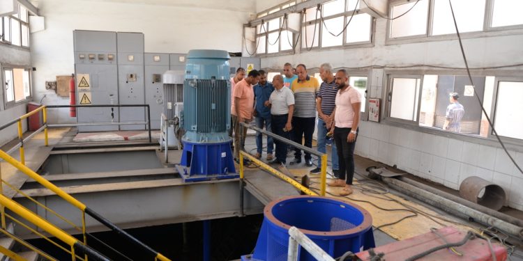 جولة ميدانية لرئيس مياه الإسكندرية لمتابعة محطات وروافع ومراكز خدمة العملاء