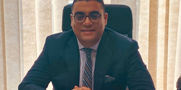 علي جابر: الوحدات التجارية الاكثر جذبا لاستثمارات المصريين العاملين بالخارج