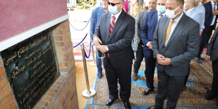 بالصور.. محافظ القاهرة يفتتح أعمال تطوير الورش المركزية لإصلاح السيارات بهيئة النظافة