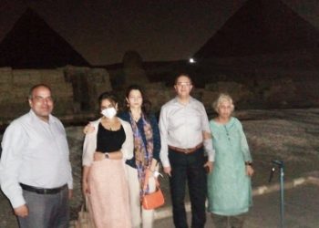 سفير الهند بالقاهره يزور الصوت والضوء