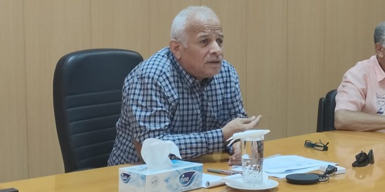 باستثمارات 1.2 مليار جنيه.. رئيس مياه بالبحيرة يتابع مشروعات الميجا بالمحافظة