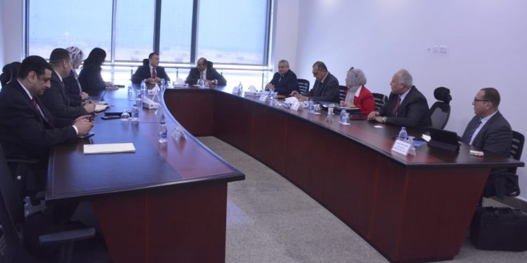 وزيرا السياحة والآثار والطيران المدني يبحثان آليات تنشيط الحركة الجوية والسياحية لمصر