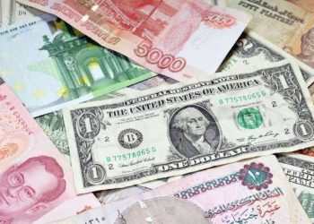 انخفاض سعر صرف اليورو والاسترليني واستقرار الدولار اليوم الاثنين