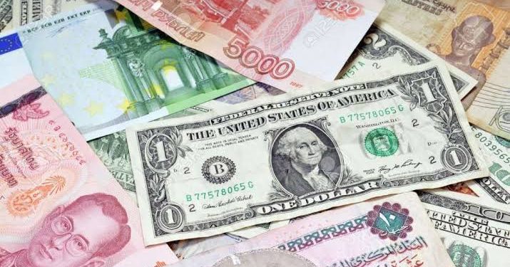 انخفاض سعر صرف اليورو والاسترليني واستقرار الدولار اليوم الاثنين
