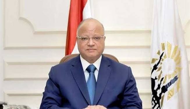 محافظ القاهرة يصدر قرارات جديدة بعد انهيار عقار حدائق القبة