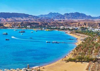 “السياحة”: المرور والتفتيش على 20 منشأة فندقية بمدينة شرم الشيخ