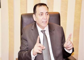 الغرف التجارية: الدولار أحد عوامل ارتفاع أسعار الحديد