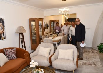 وزير الإسكان