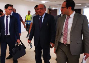 وزير قطاع الأعمال العام محمود عصمت يتفقد مقر الوزارة بالعاصمة الإدارية الجديدة
