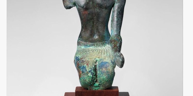 بالصور.. استرداد 16 قطعة أثرية مصرية من الولايات المتحدة الأمريكية