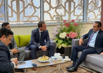 رئيس شركة العاصمة الإدارية يستقبل وفد من شنايدر إلكتريك