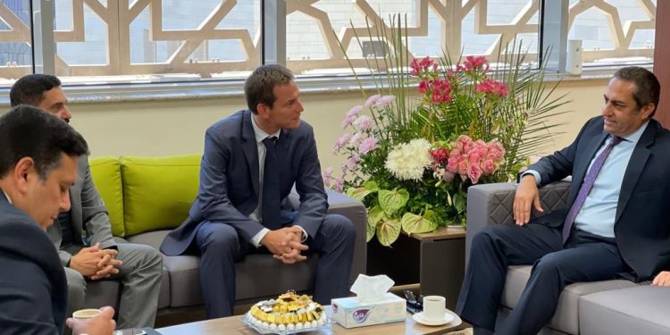 رئيس شركة العاصمة الإدارية يستقبل وفد من شنايدر إلكتريك