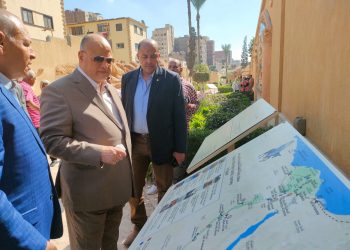 محافظ القاهرة يتفقد أعمال تطوير شجرة مريم بالمطرية