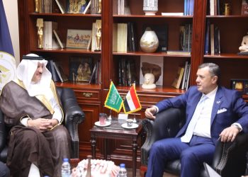 “عيسى” يبحث مع السفير السعودي تعزيز أوجه التعاون بين البلدين في مجال السياحة والآثار