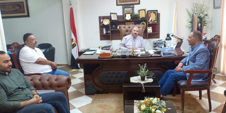 مياه القناة تتابع تنفيذ الوصلات المنزلية بقرى مبادرة “حياة كريمة”