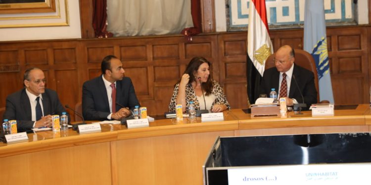 محافظ القاهرة يلتقي مدير مكتب مصر لبرنامج الأمم المتحدة للمستوطنات البشرية