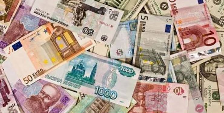 تباين أسعار صرف العملات العربية اليوم الأحد