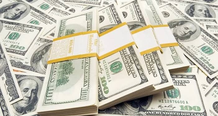 تعرف على أعلى سعر لصرف الدولار في منتصف تعاملات اليوم