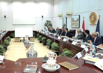 وزير السياحة يترأس أول اجتماع لمجلس إدارة المجلس الأعلى للآثار بعد توليه مهام منصبه