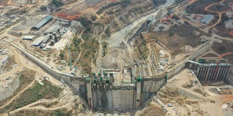 التحالف المصري «المقاولون العرب- السويدي إليكتريك» ينتهي في 6 أكتوبر من الأعمال الإنشائية لجسم السد الرئيسي بتنزانيا