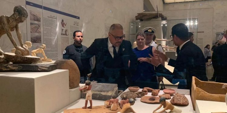 القومي للحضارة يستقبل وزير الدفاع والسياحة لدولة نيوزيلندا و الوفد المرافق له