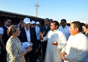 رئيس الوزراء يتابع تقدم الأعمال بالمنطقتين الخضراء والزرقاء بشرم الشيخ 