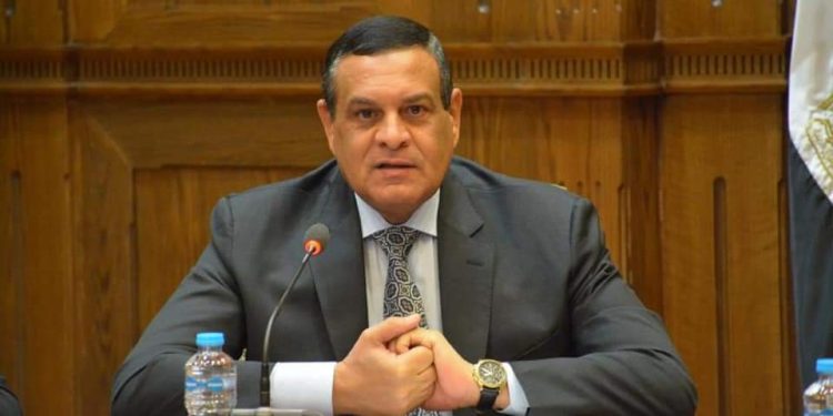 وزير التنمية المحلية: الانتهاء من تحريك 210 أتوبيس يعمل بالغاز الطبيعي والكهرباء إلى شرم الشيخ