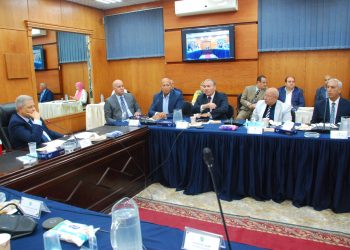 اللجنة التنسيقية لشركات المياه تناقش الاستعدادات لموسم الشتاء والأمطار