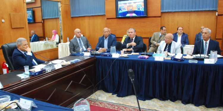 اللجنة التنسيقية لشركات المياه تناقش الاستعدادات لموسم الشتاء والأمطار