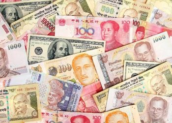 العملات الآسيوية