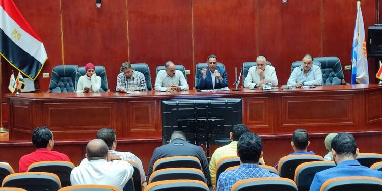 رئيس جهاز مدينة بدر يلتقي سكان الحي المتميز 2 لمناقشة مقترحاتهم وشكاواهم