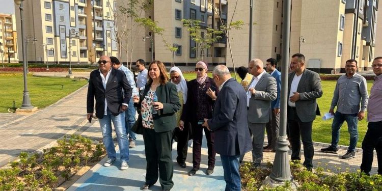 رئيس صندوق الإسكان الاجتماعي تتفقد أول نماذج لشقق العمارة الخضراء بـ “سكن لكل المصريين”