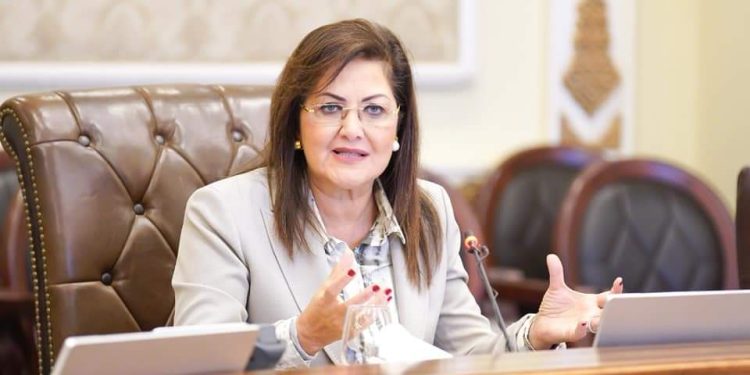 وزيرة التخطيط: الدولة أنفقت 400 مليار لتهيئة البنية التحتيه لجذب الاستثمارات