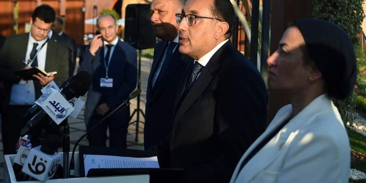 رئيس الوزراء يفتتح المنطقة الخضراء بشرم الشيخ ويتفقد أجنحة الوزارات وشركات القطاع الخاص