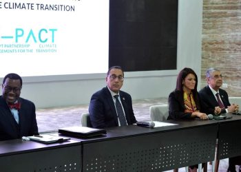 رئيس الوزراء يشهد توقيع عدد من اتفاقيات الشراكة مع مؤسسات التمويل لبرنامج “نُوَفِّي” و”نُوَفِّي+”