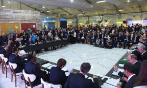 رئيس الوزراء يشهد توقيع عدد من اتفاقيات الشراكة مع مؤسسات التمويل لبرنامج "نُوَفِّي" و"نُوَفِّي+"