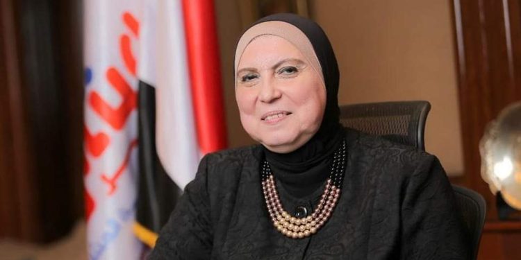 نيفين جامع: جهاز تنمية المشروعات يتوسع في تمويل مشروعات الطاقة النظيفة