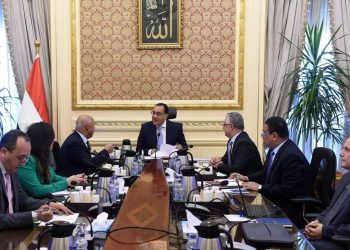 رئيس الوزراء يتابع الموقف التنفيذي لمشروع استكمال وتطوير ميناء العين السخنة
