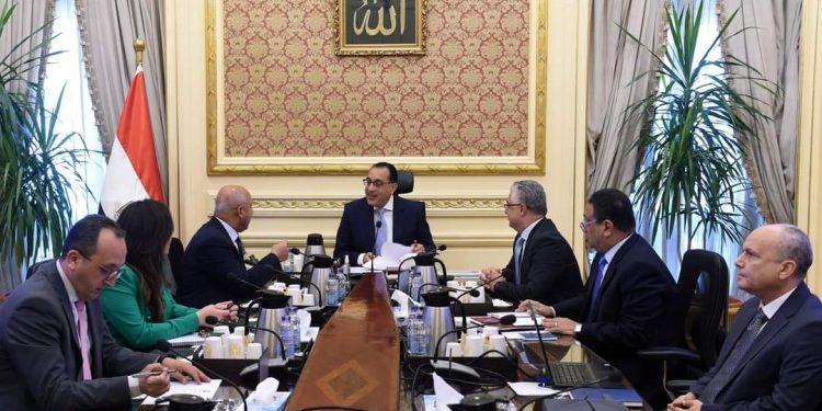 رئيس الوزراء يتابع الموقف التنفيذي لمشروع استكمال وتطوير ميناء العين السخنة