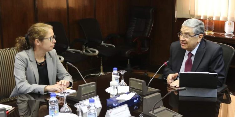 وزير الكهرباء يستقبل المديرة الإقليمية للبنك الدولي بمصر