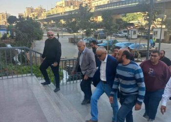 مسئولو “الإسكان” في جولة تفقدية بمنطقة مثلث ماسبيرو وسور مجرى العيون بالقاهرة