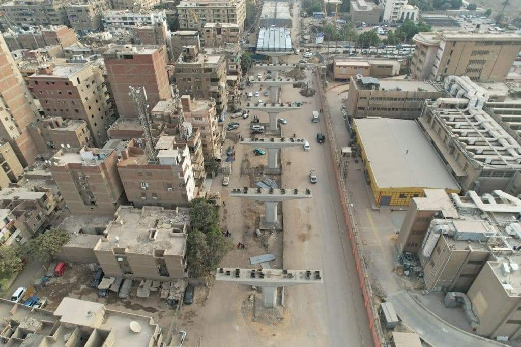 وزير الإسكان يتابع الموقف التنفيذي لمشروع محور عمرو بن العاص الحر بمحافظة الجيزة