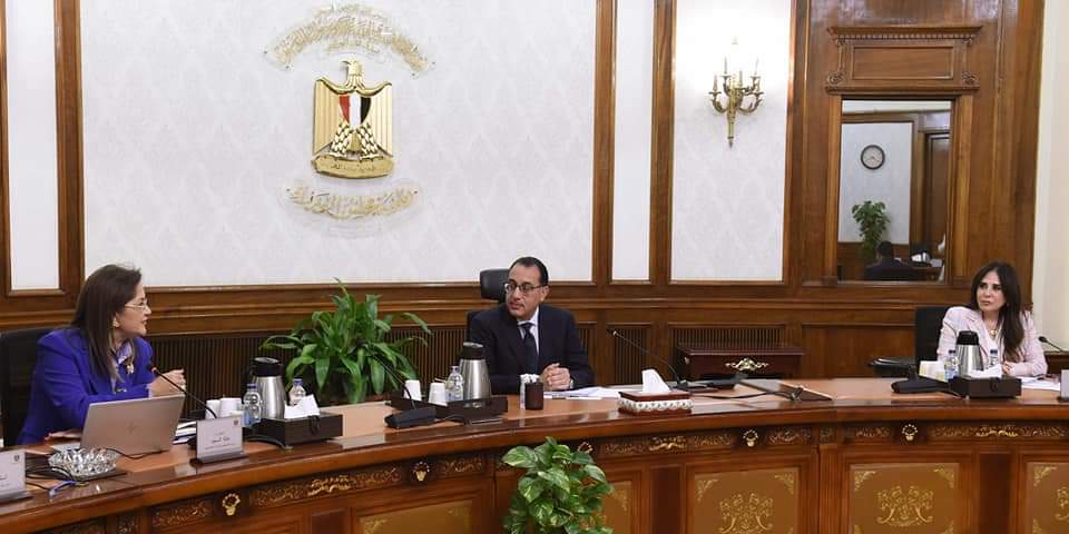 رئيس الوزراء يستعرض المؤشرات المبدئية للاقتصاد المصري خلال الربع الأول من العام المالي الجاري