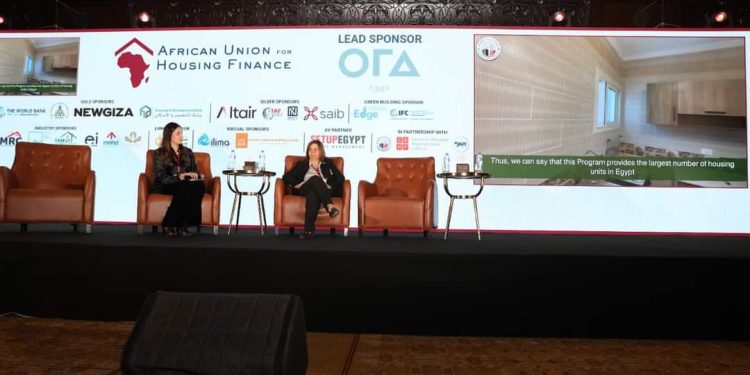 رئيس "صندوق الإسكان الاجتماعي" تستعرض جهود الدولة في توفير الوحدات السكنية