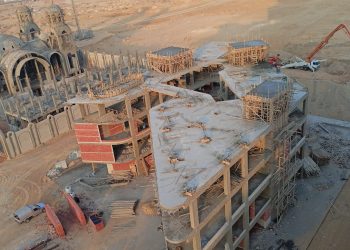 “دولمن للتطوير العقاري” ترتفع بحجم الإنشاءات في مشروع “بيير مول” بالعاصمة الإدارية