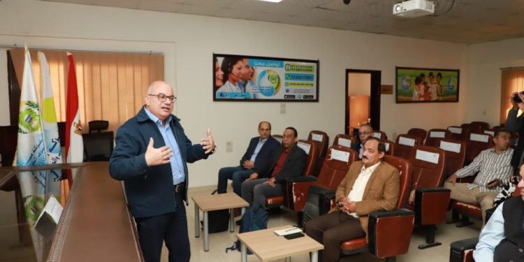 مياه أسيوط تستقبل وفد الوكالة الأمريكية للتنمية الدولية ضمن مشروع IWSS