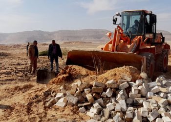 وزير الإسكان يُصدر قرارين لإزالة مخالفات بناء بالساحل الشمالي الغربي