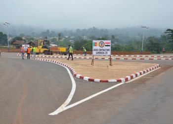 المقاولون العرب توقع عقد مشروع طريق جديد بالكاميرون وافتتاح آخر.. بطول 81 كم