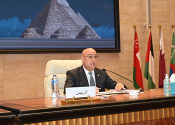 وزير الإسكان يتسلم رئاسة الدورة الـ39 لمجلس وزراء الإسكان والتعمير العرب من السفير الأردنى بمصر نيابة عن وزير الإسكان الأردني